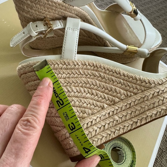 Michael Kors Annie Wedge Sandals in White - Picture 5 of 12